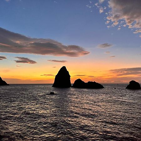 Sara Casa Acitrezza Apartment Aci Castello Bagian luar foto